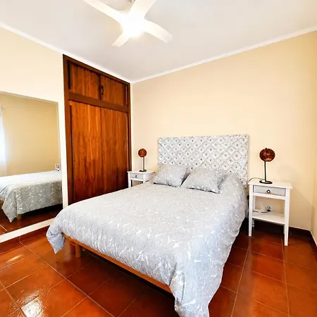 Rocha Beachfront דירה *