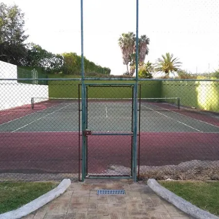 Rocha Beachfront דירה *